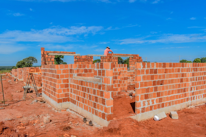 Habitação: Várias unidades de casas para famílias de baixa renda já estão sendo construídas em Selvíria